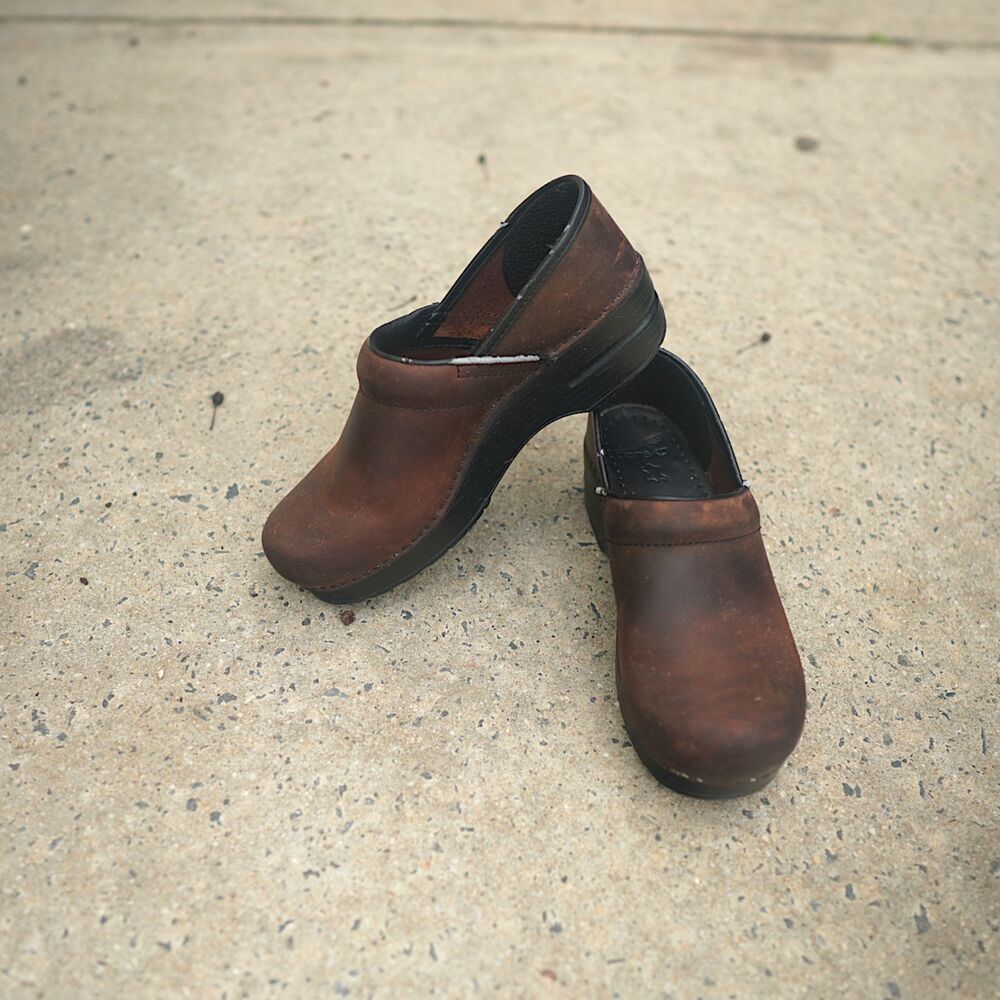 Dansko Professional Oiled Leather Clogs Antique Brown Support Platform Size 39